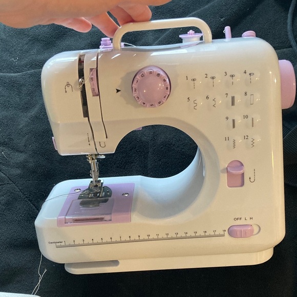Mini Multifunctional Household Sewing Machine - Picture 3 of 5